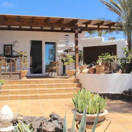 Jardin Al Mar بيت للعطل *